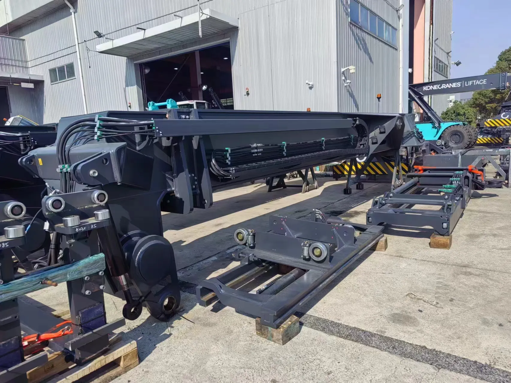 Mining Equipment & Conveyor